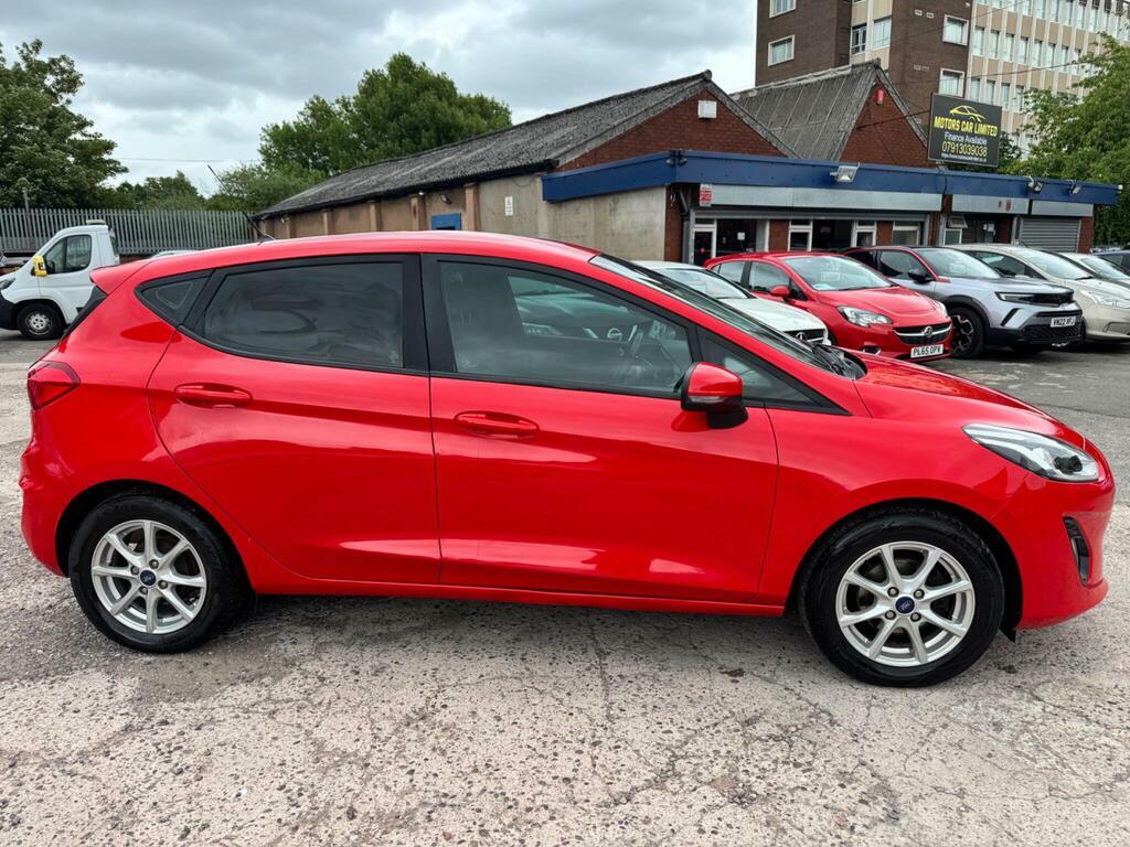 Ford Fiesta Active 1 White #8