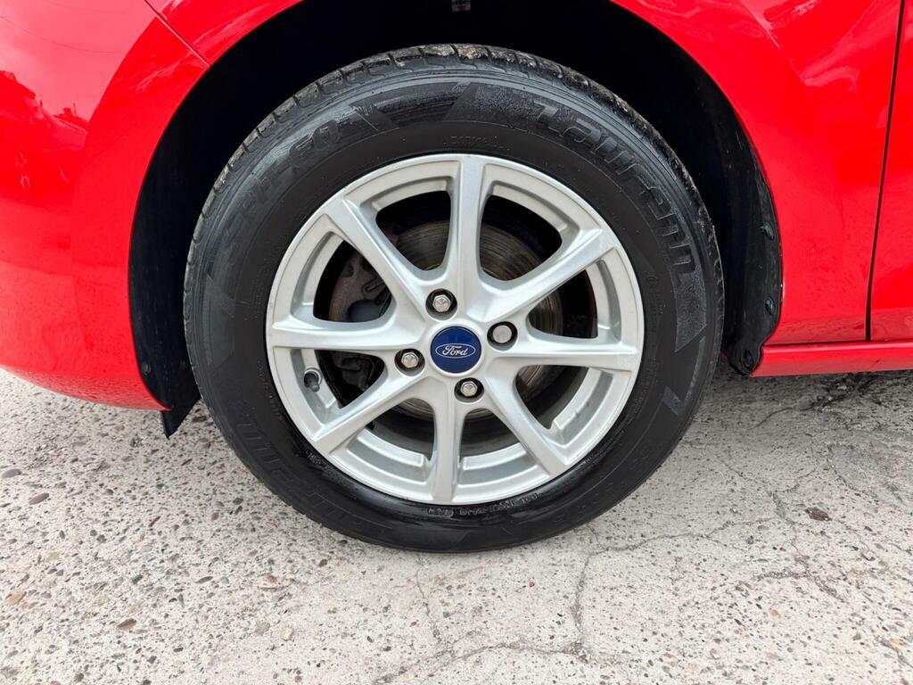 Ford Fiesta Active 1 White #35