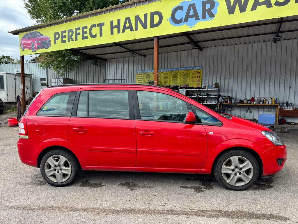Vauxhall Zafira 1.8 16V Exclusiv Euro 5 Red #4