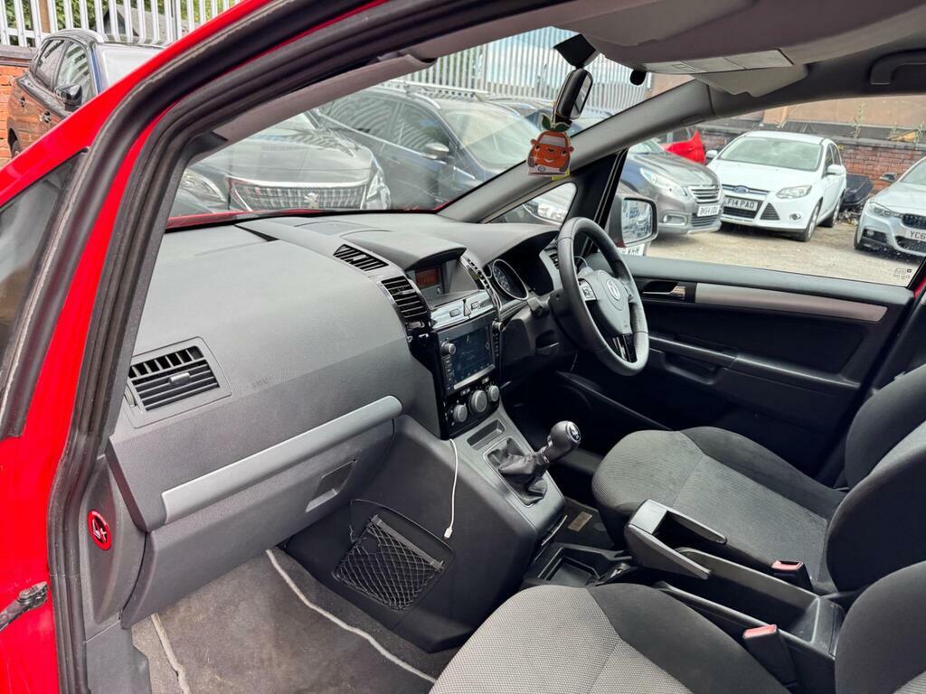 Vauxhall Zafira Red #13
