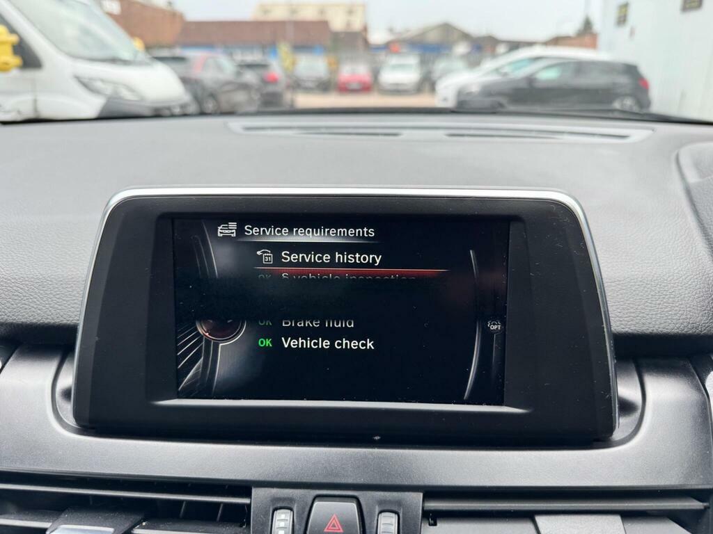 BMW 2 Series Active Tourer 225Xe Sport Phev White #36