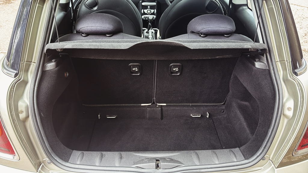 Mini Hatch Diesel Manual White #4