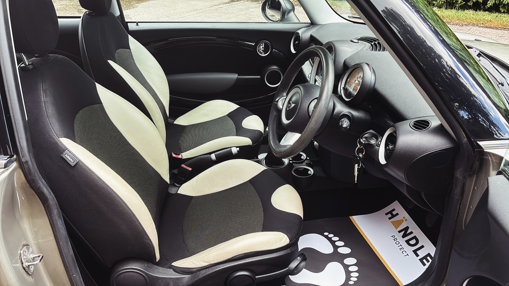 Mini Hatch Diesel Manual White #16