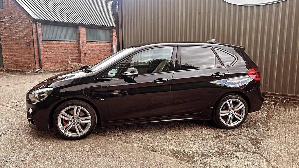 BMW 2 Series White #19