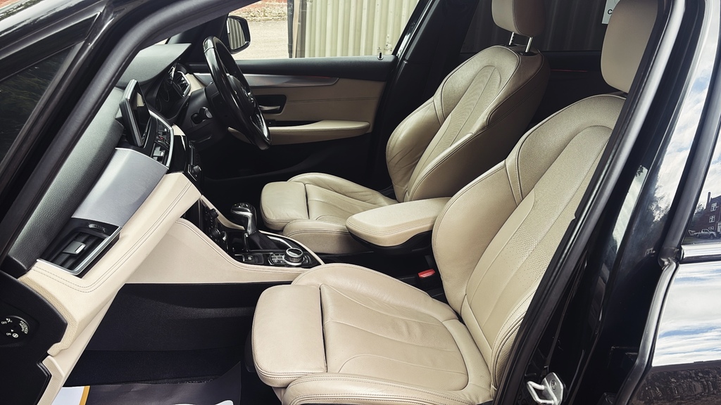 BMW 2 Series Active Toure... Black #2