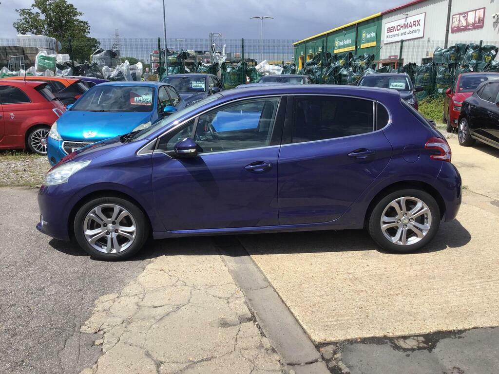 Peugeot 208 1.4 Hdi Allure Euro 5 Blue #5