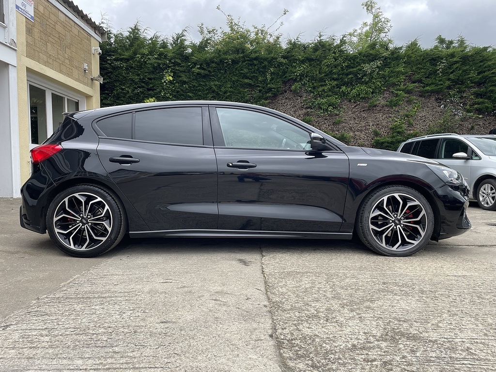 Ford Focus 1.5 Ecoblue 120 St-line X Edition 2020 Red #8