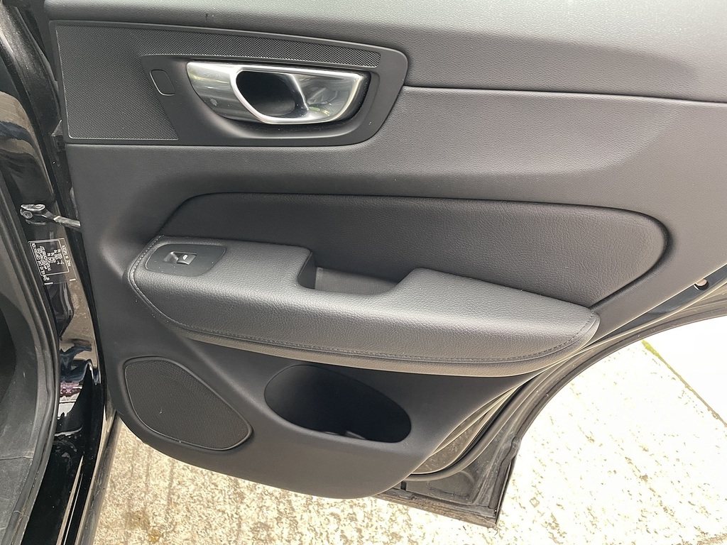 Volvo XC60 Recharge Inscription Expression, T6 Awd Plug-in Hy Blue #32