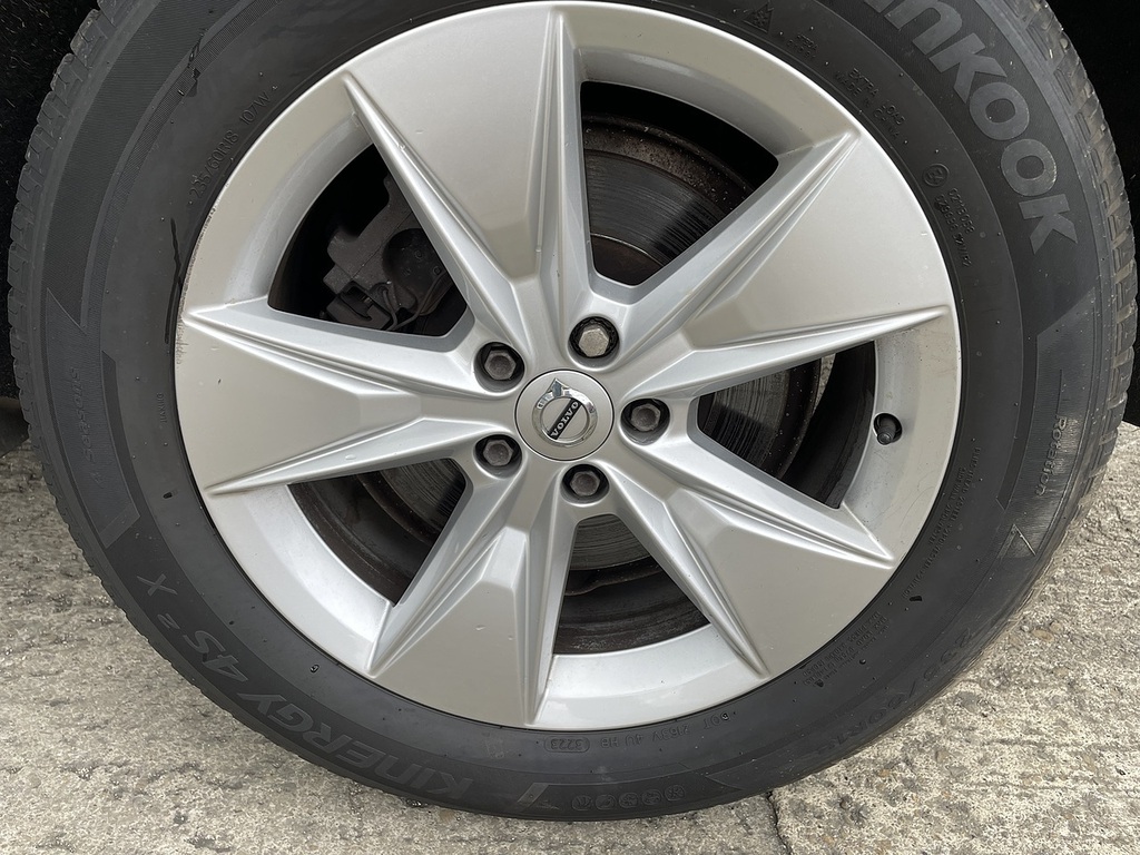 Volvo XC60 B4 Mhev Momentum U430 Ulez Black #5