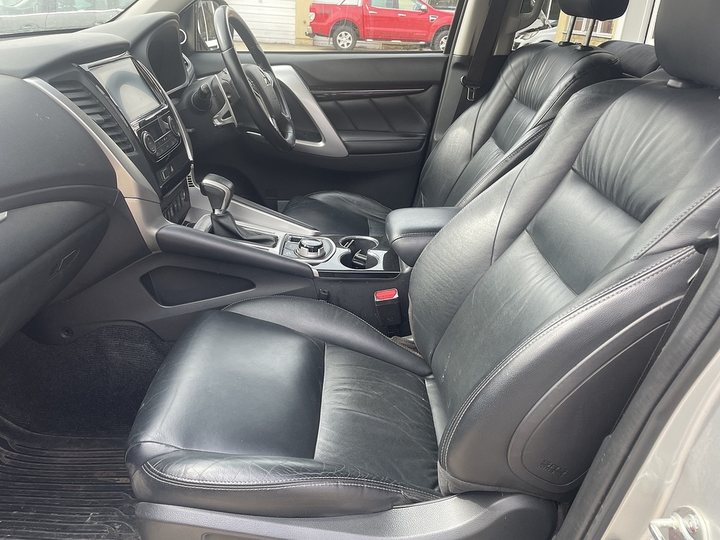 Mitsubishi Shogun Sport Suv Grey #20