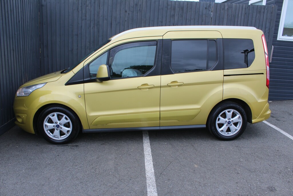 Ford Tourneo Connect Mpv 1.5 Tdci Titanium 2015 Gold #3