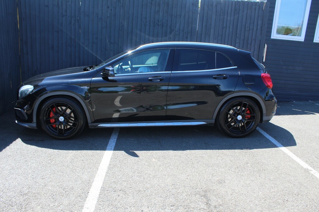 Mercedes-Benz GLA Class Suv 2.0 Gla45 Amg 2016 Black #3