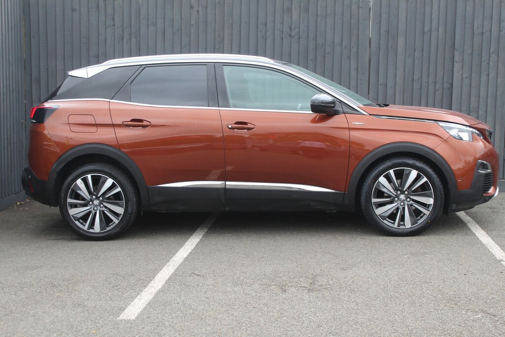 Peugeot 3008 Suv 1.5 Bluehdi Gt Line Premium 2019 MF19AEG Brown #4