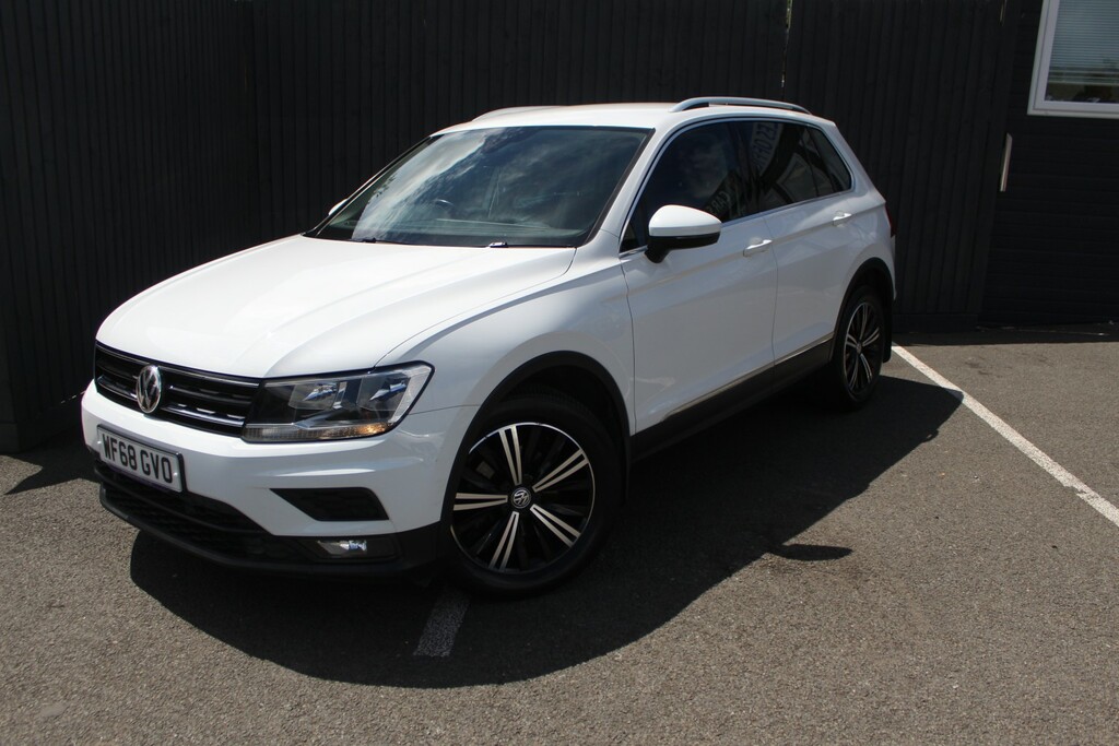 Volkswagen Tiguan Suv 1.4 Tsi Se Navigation 2018 WF68GVO White #4