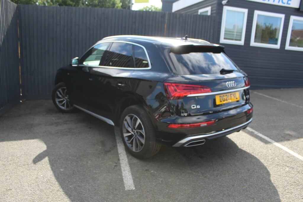 Audi Q5 Suv 2.0 Tdi 40 S Line 2021 DG21FYL Black #2