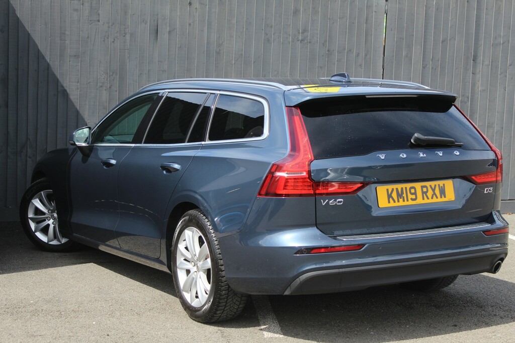 Volvo V60 2.0 Momentum D3 Blue #2