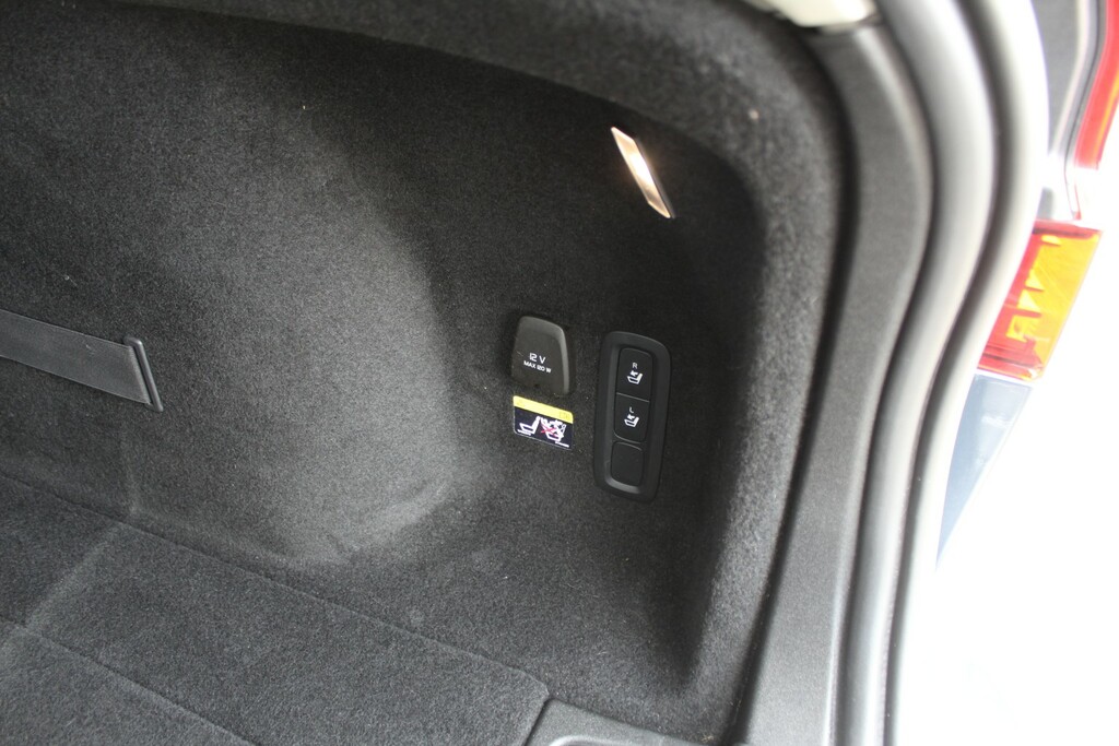 Volvo V60 D4 Inscription Silver #18