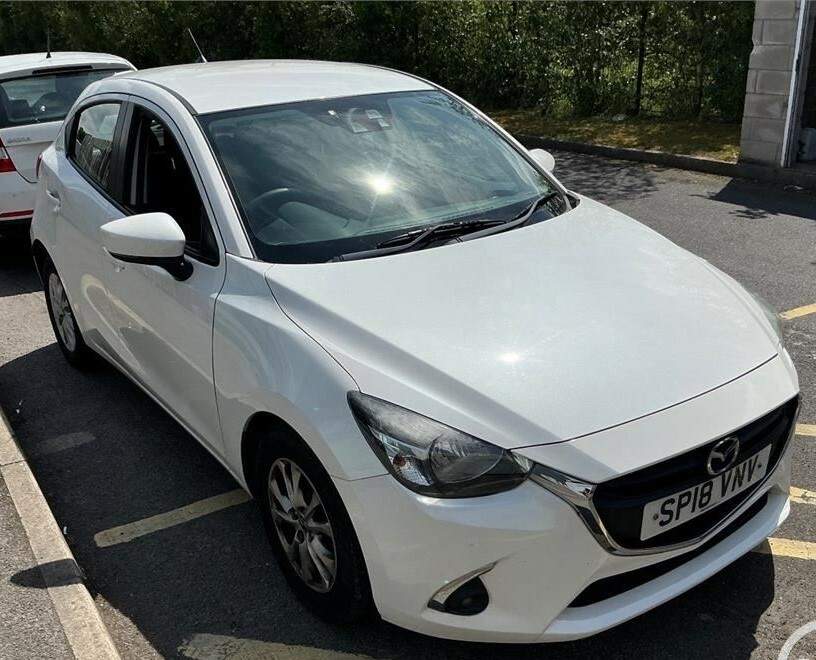 Mazda 2 1.5 Skyactiv-g Se-l Nav White