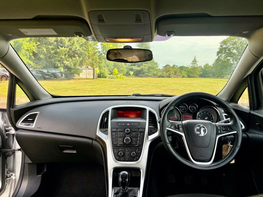 Vauxhall Astra 1.4I Sri Euro 6 DY65FKZ Silver #3