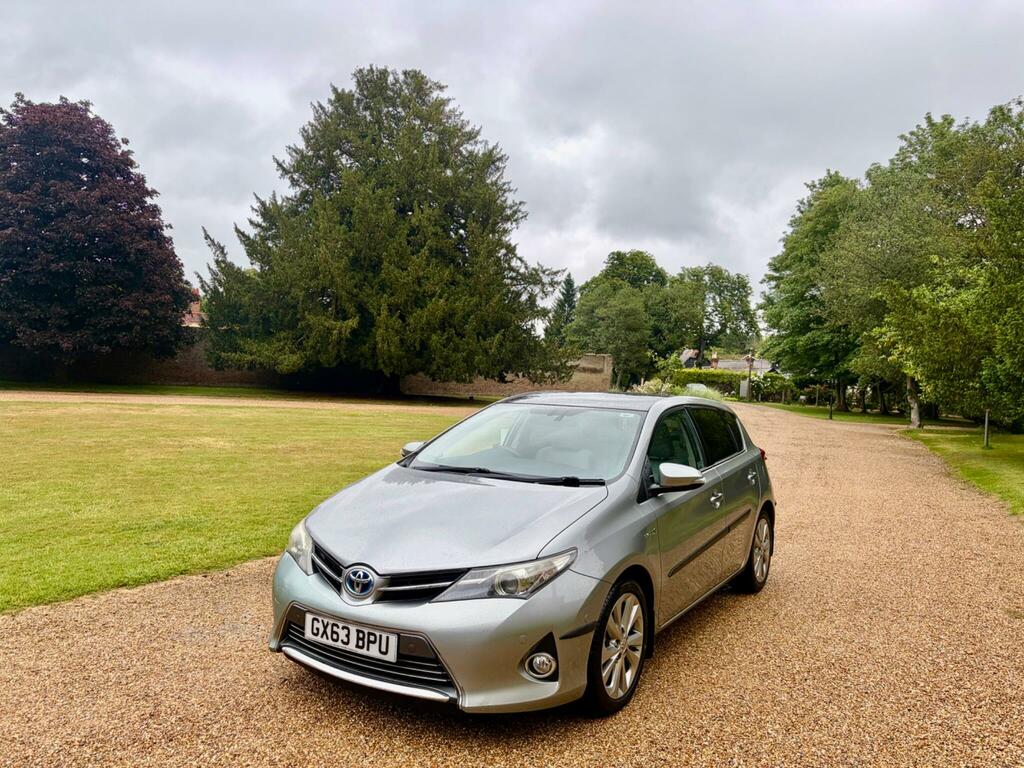 Toyota Auris Excel Grey #2