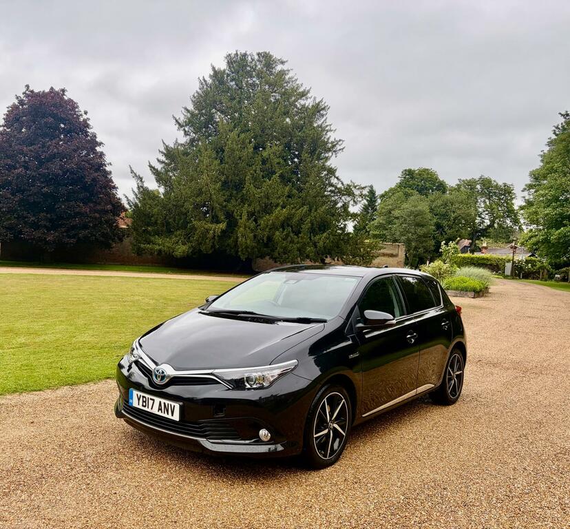 Toyota Auris Active Silver #18