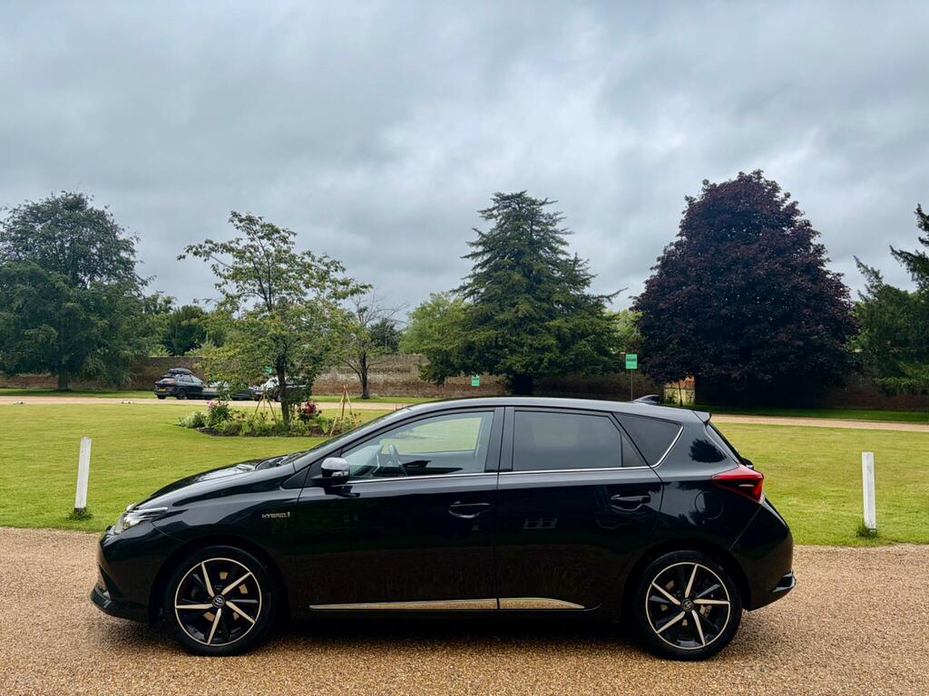 Toyota Auris Active Silver #27