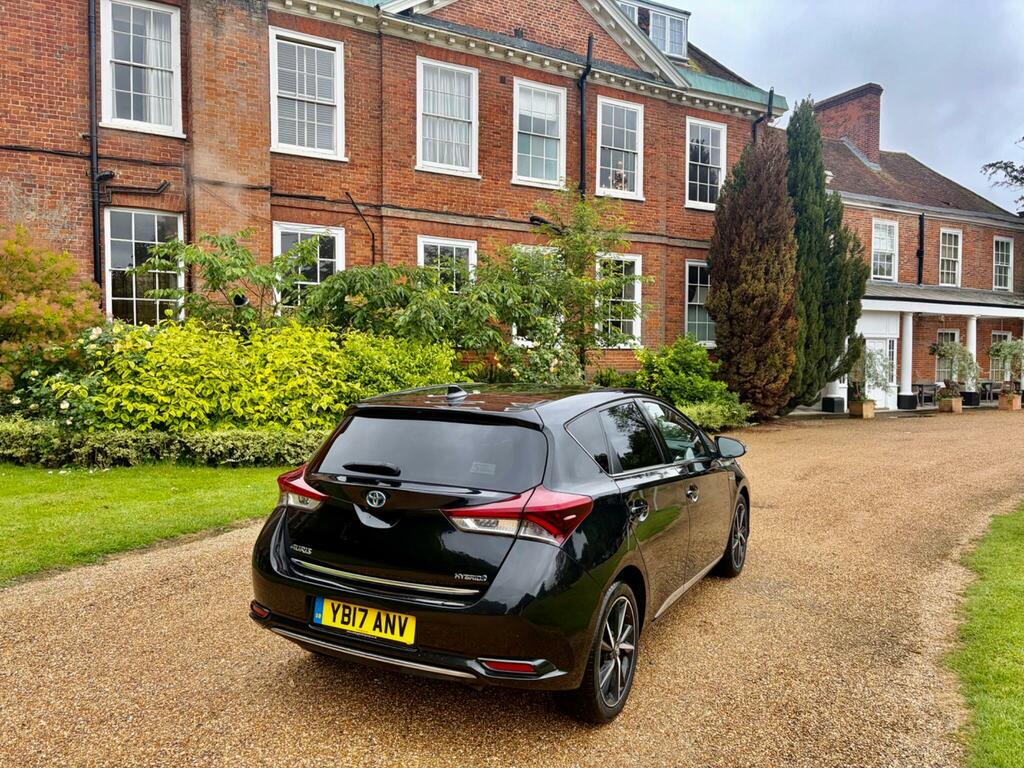 Toyota Auris Active Silver #23