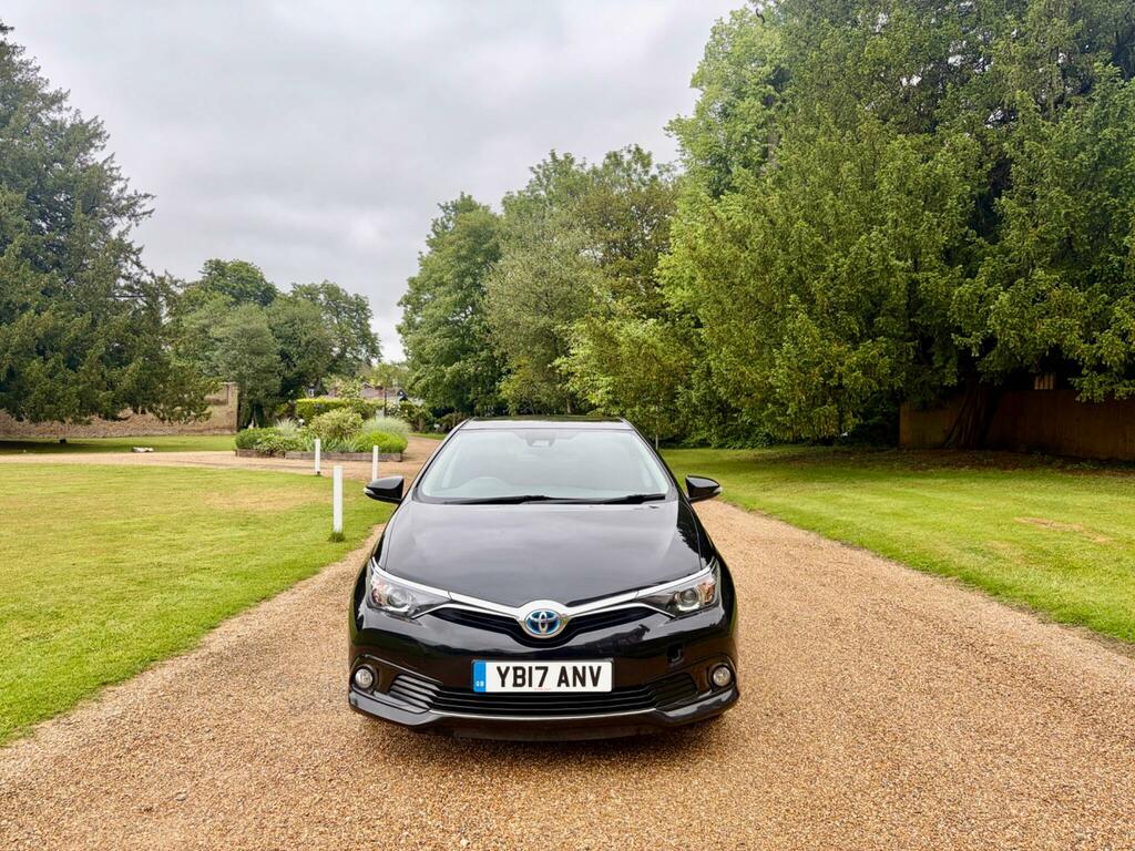 Toyota Auris Design Black #2