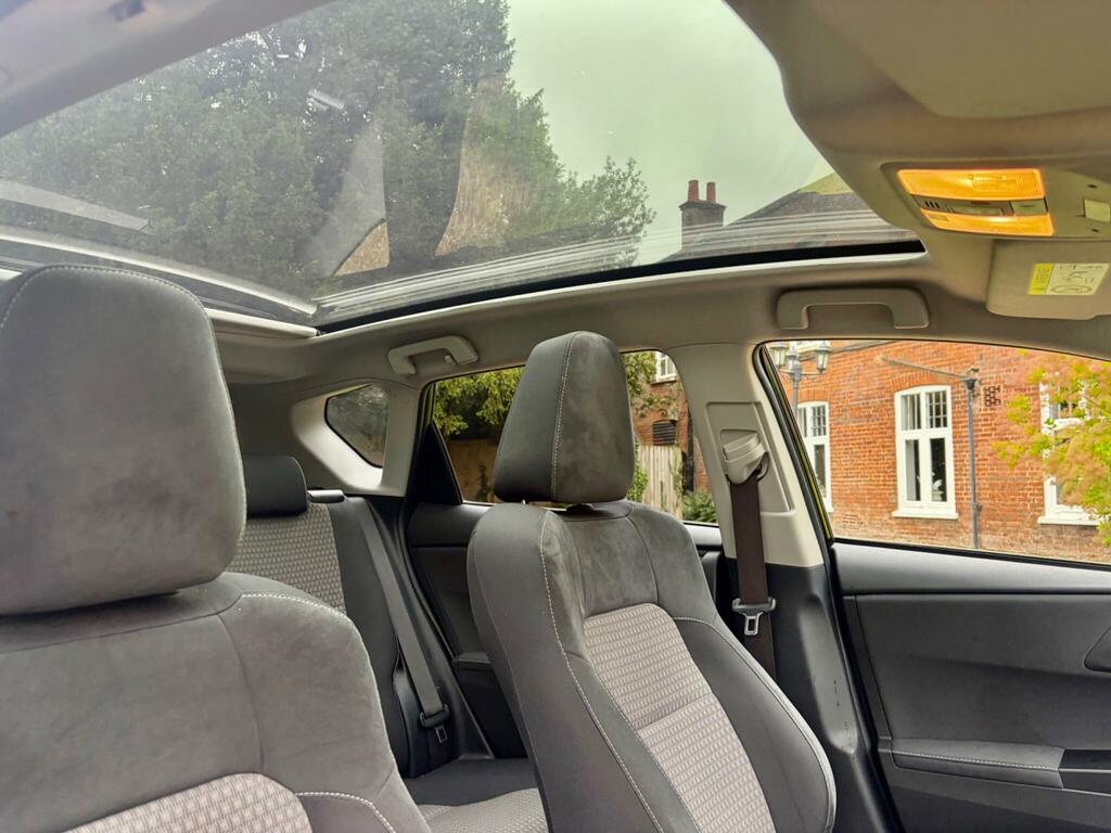 Toyota Auris Active Silver #40