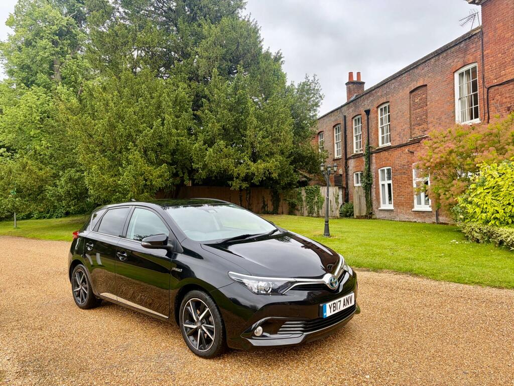 Toyota Auris Active Silver #30