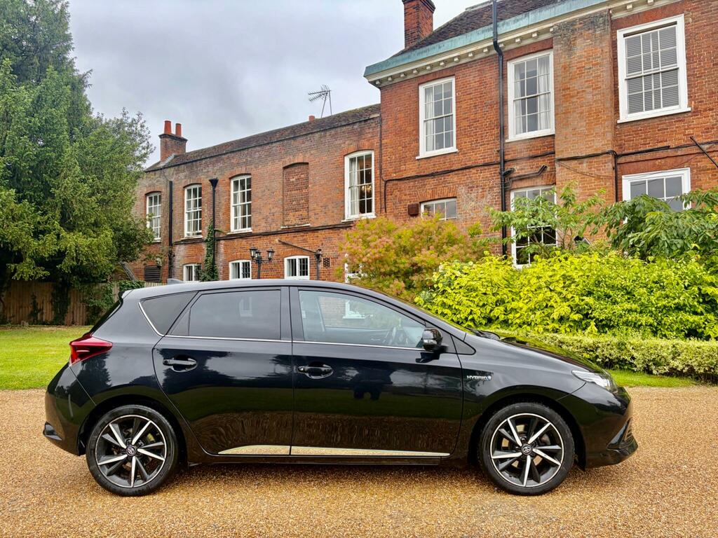 Toyota Auris Active Silver #16