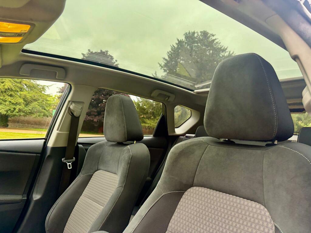 Toyota Auris Active Silver #41