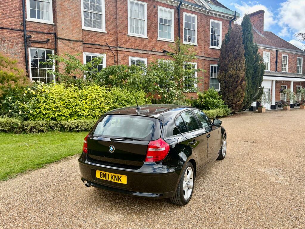 BMW 1 Series Black #9