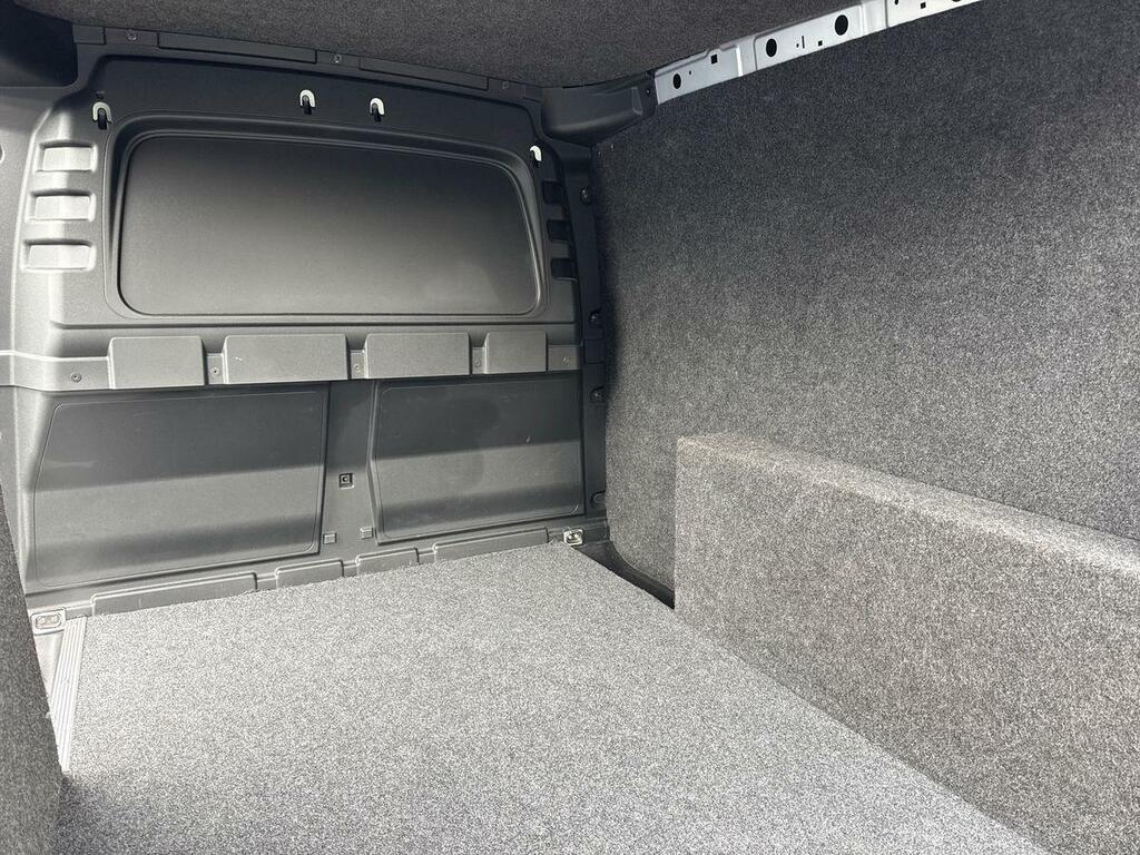 Volkswagen Caddy C20 Cargo Commerce Plus Swb 122 Ps 2.0 Tdi 7Sp Dsg Grey #11