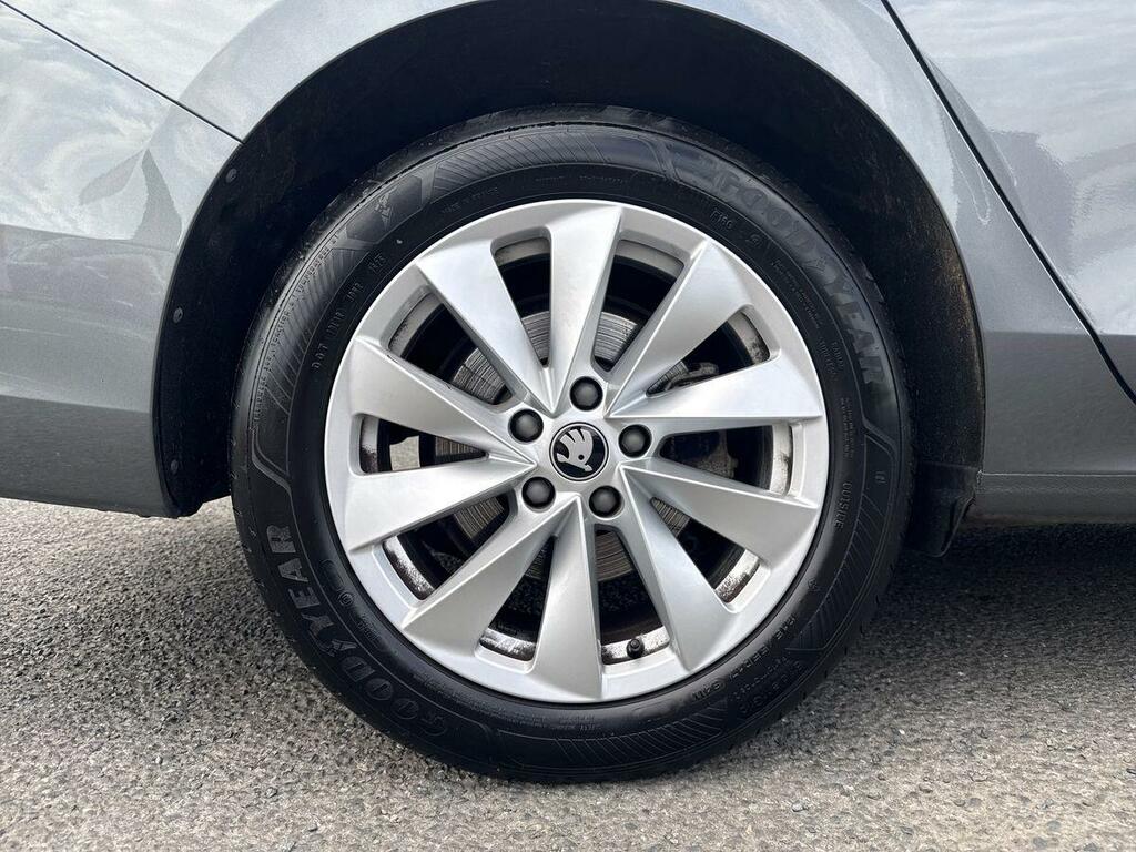 Skoda Superb 2.0 Tdi Se Technology Dsg GJ75FCG Grey #5