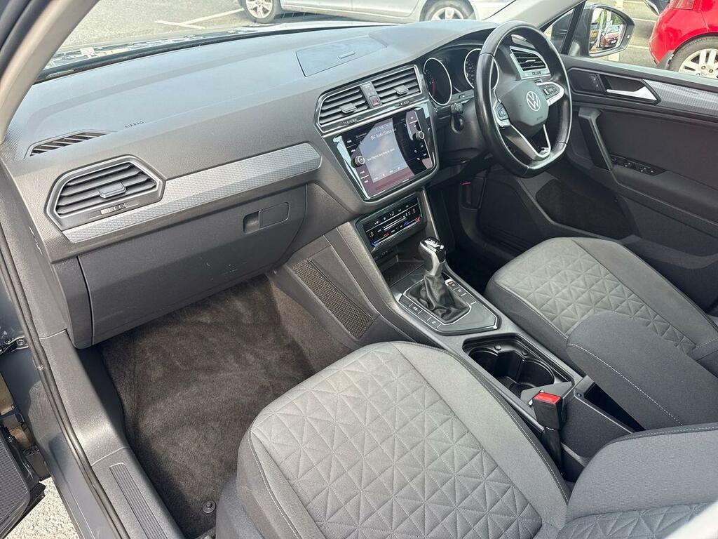 Volkswagen Tiguan 2.0 Tdi Life Dsg VK72EHL Grey #2