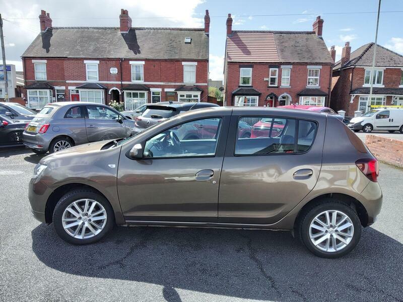 Dacia Sandero 0.9 Tce Laureate Euro 6 Ss Brown #5