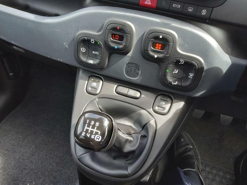 Fiat Panda 1.0 Mhev Euro 6 Ss DV73YJM Black #5