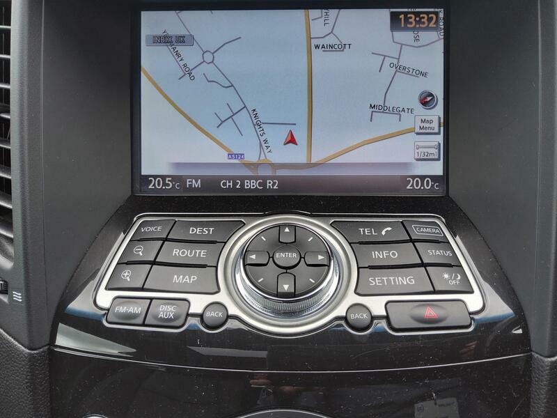 Infiniti QX70 Ultimate D Black #27
