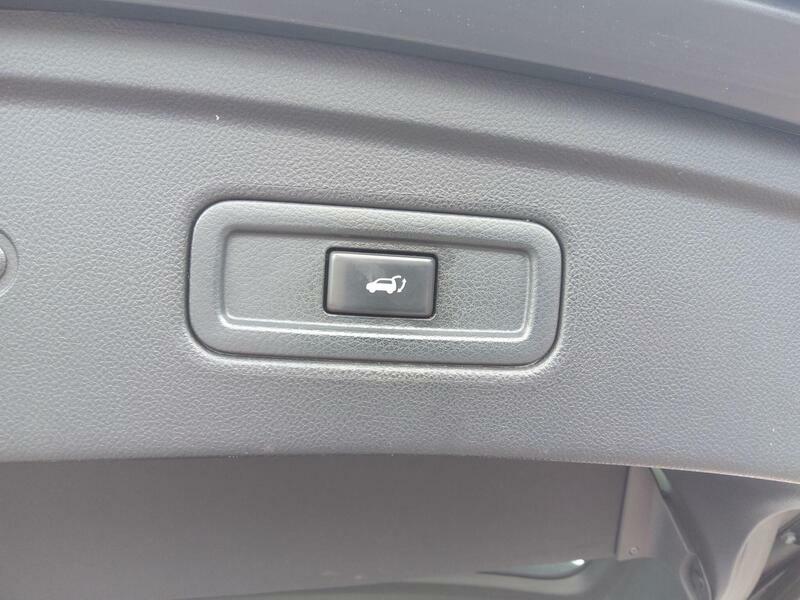 Infiniti QX70 Ultimate D Black #22