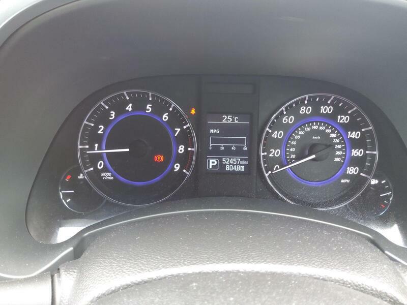 Infiniti QX70 Ultimate D Black #28