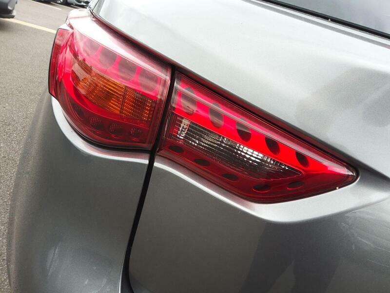 Infiniti QX70 Ultimate D Black #33