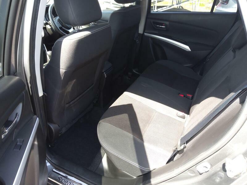 Suzuki SX4 S Cross  Black #9