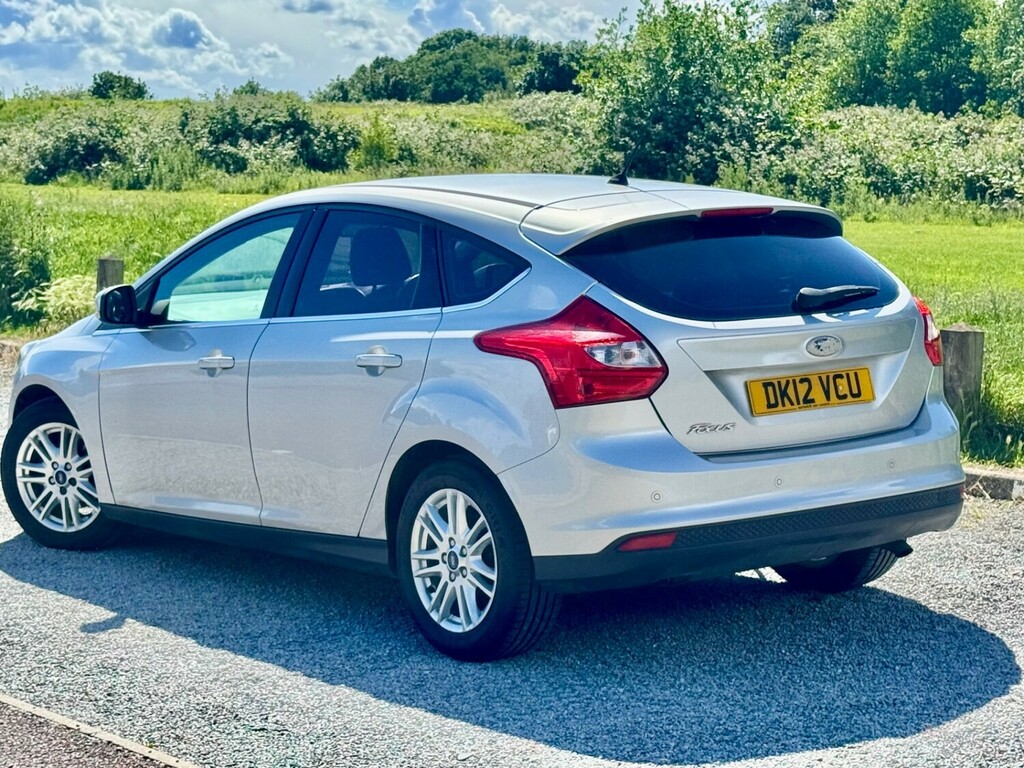 Ford Focus 1.0T Ecoboost Titanium Hatchback Black #3