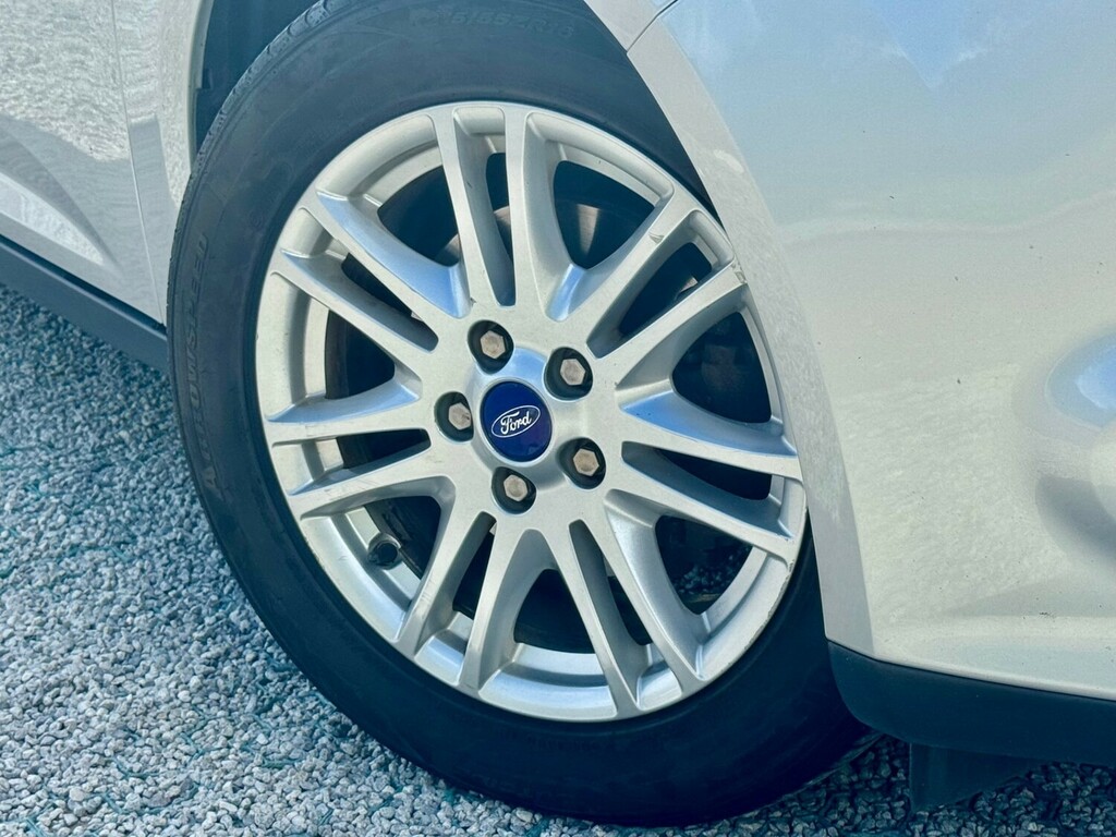 Ford Focus 1.0T Ecoboost Titanium Hatchback Black #12
