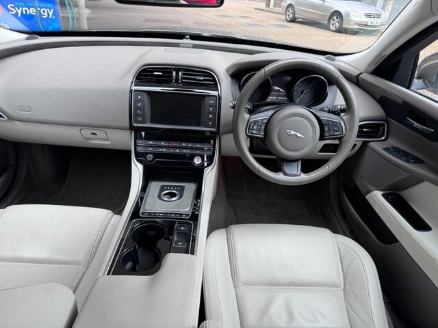 Jaguar XE 2015 2.0 Gtdi Prestige Brown #3