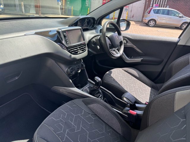 Peugeot 2008 2017 1.2 Puretech Active Suv Eur Grey #6