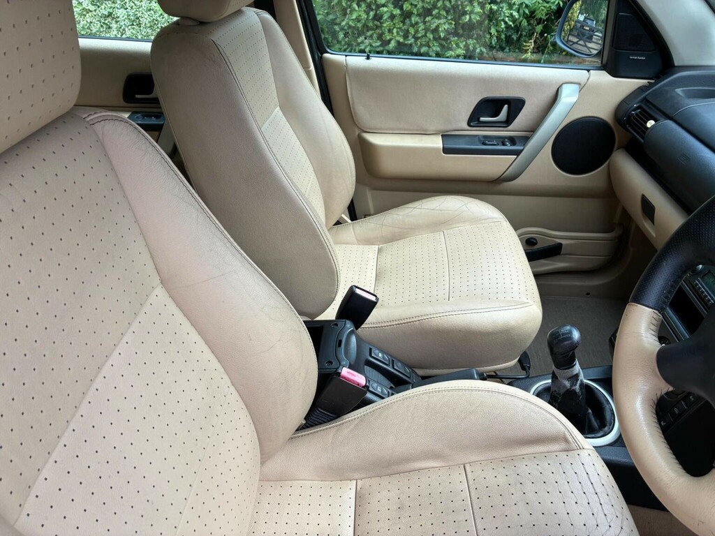 Land Rover Freelander 2.0 Td4 Se Blue #13