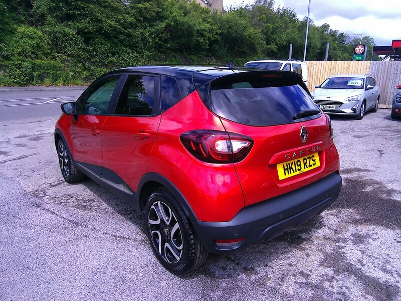 Renault Captur Iconic Dci Red #6
