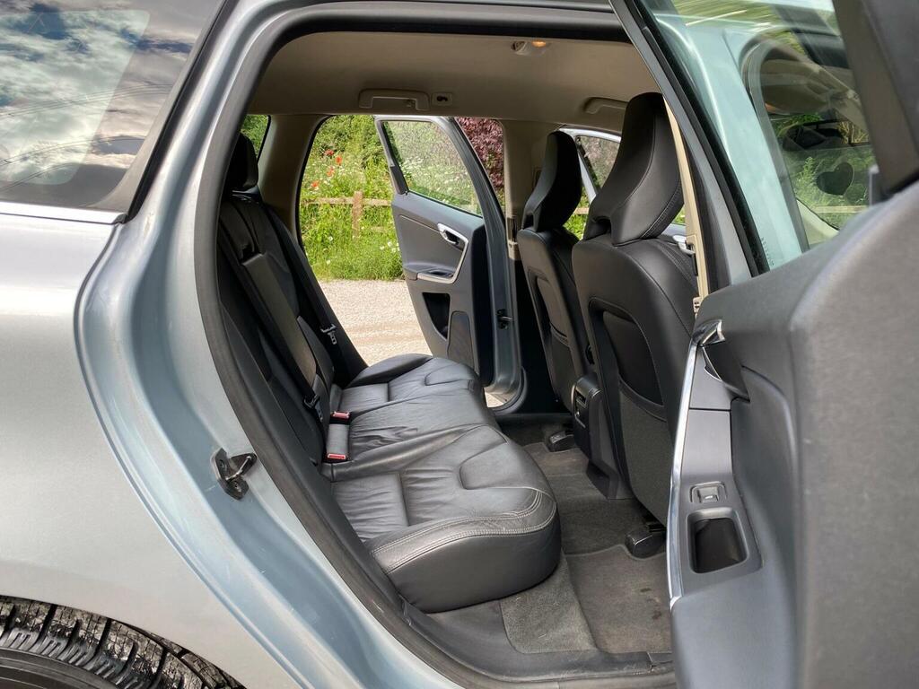 Volvo XC60 2.0 D4 Se Black #14